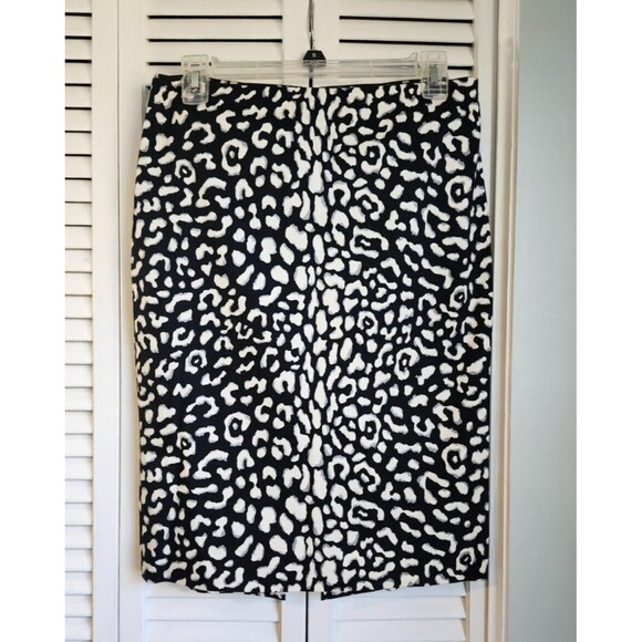 Leopard Print Skirt size 4 Black White WHBM - Picture 1 of 8